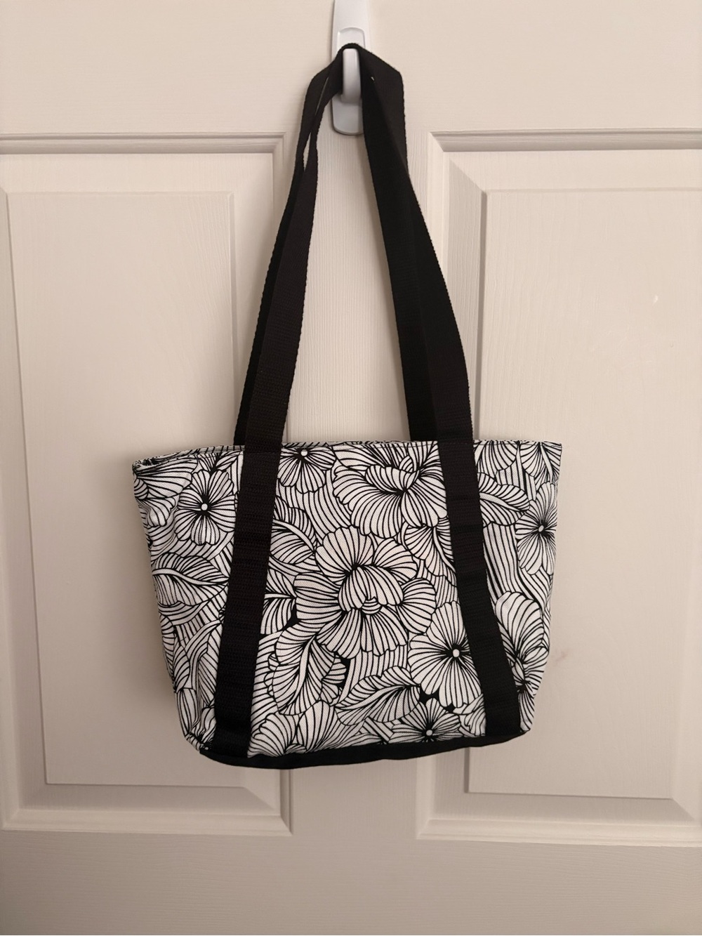 Thirty-One Black & White Floral Tote with Long Black Straps smaller size